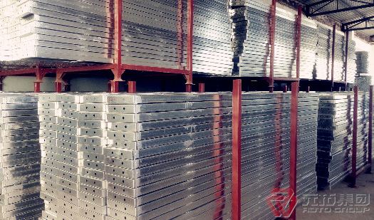 腳手架鋼跳板廠家直銷，全國鋼跳板領(lǐng)導(dǎo)品牌