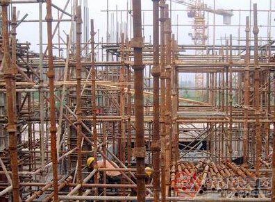 外墻鋼管架腳手架多少錢一副？