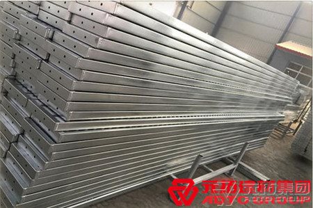 熱鍍鋅鋼跳板價(jià)格多少錢？生產(chǎn)廠家電話多少？