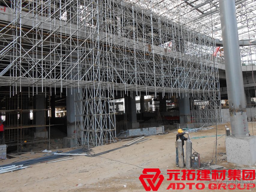 盤扣式腳手架有哪些特點？為什么比傳統(tǒng)腳手架貴？